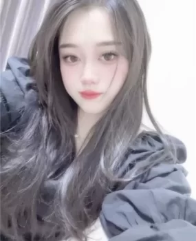 长白年轻女孩
