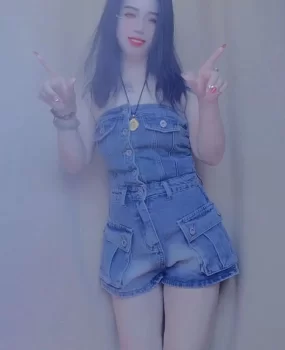 瘦小的熟女