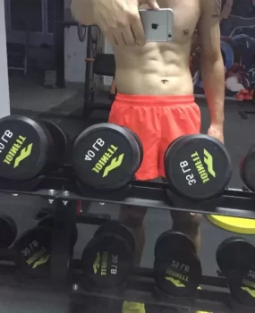 ?帅气活好小哥哥