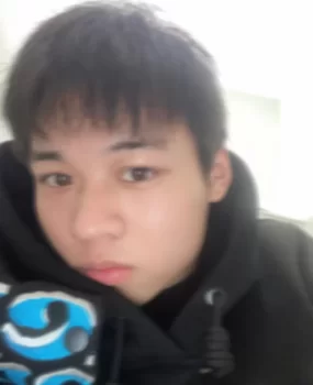 男模/好像是刚出来