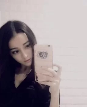 深入妹喉，知乎受不了大jb