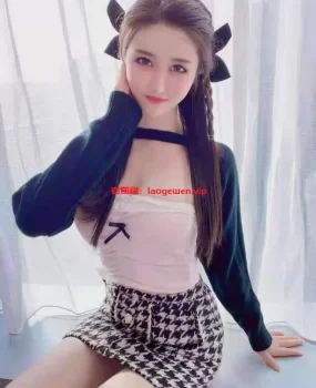 珠海胸大逼紧小骚货